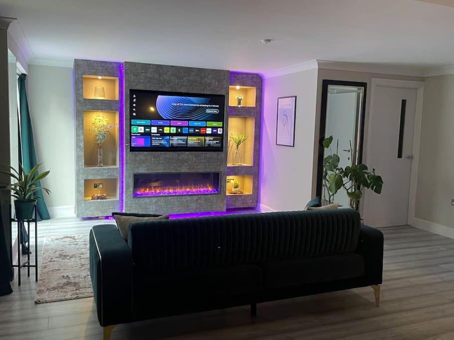 The Exclusive Jacuzzi Apartment Birmingham Luaran gambar